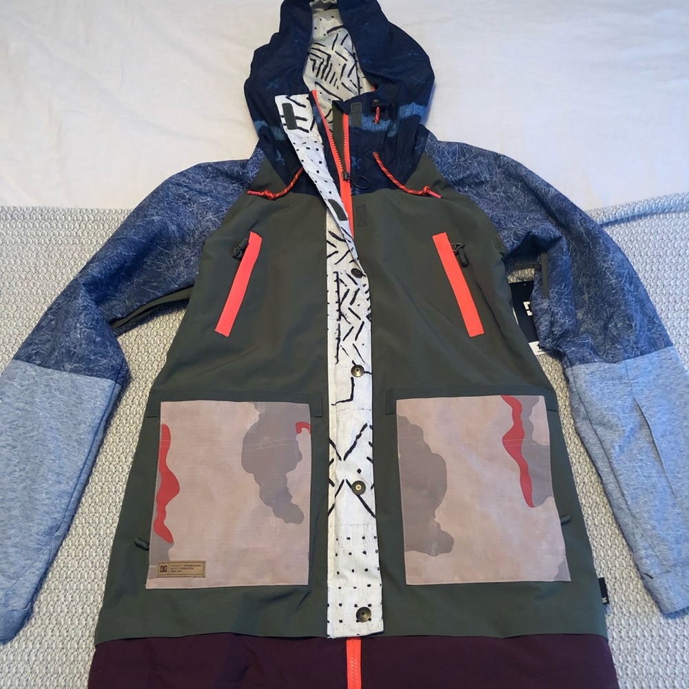 DC waterproof snow jacket